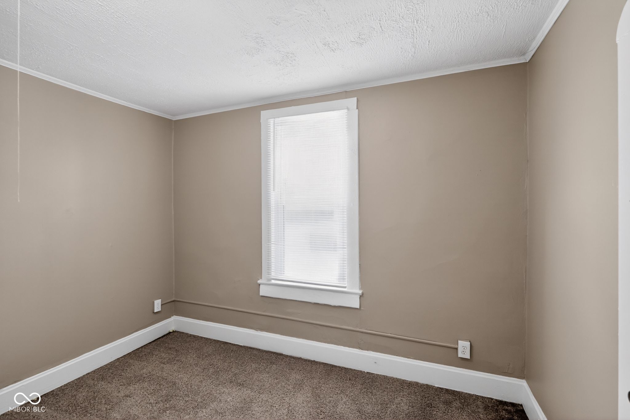 2142 Webb Street Indianapolis, IN 46225 - Photo 10 of 33