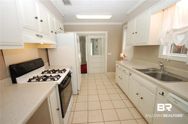 1830 Conti Street Mobile, AL 36606 - Photo 12 of 34