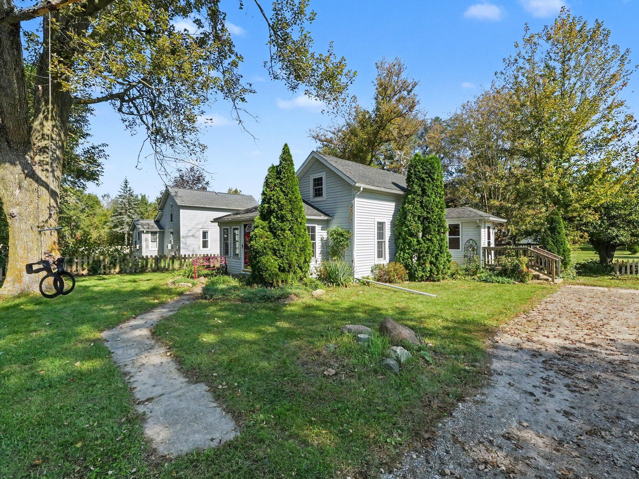 13710 Wabash Road Milan, MI 48160 - Photo 2 of 28 019_file_7093