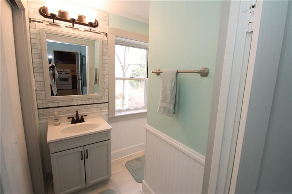 104 Sutherland Road Jeannette, PA 15644 - Photo 13 of 23 1st floor bathroom