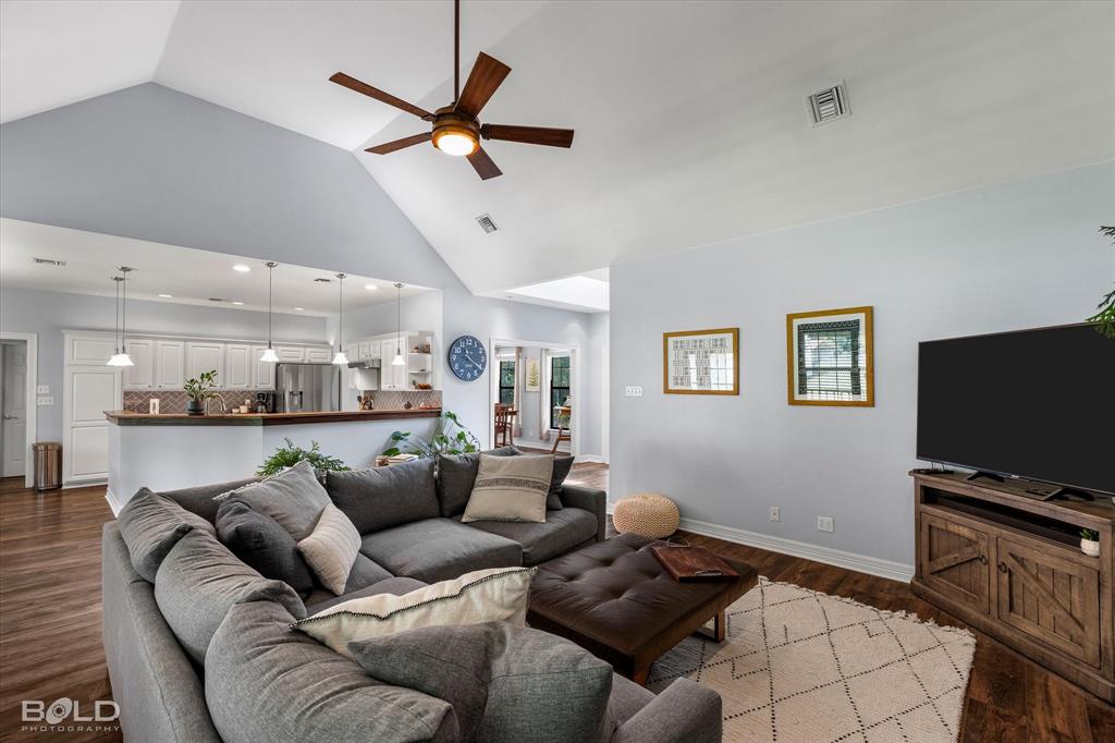 7412 Greenwood Springridge Road Greenwood, LA 71033 - Photo 8 of 40