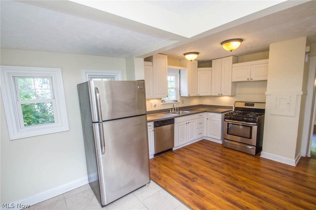 1529 Parkhill Road Cleveland Heights, OH 44121 - Photo 14 of 22