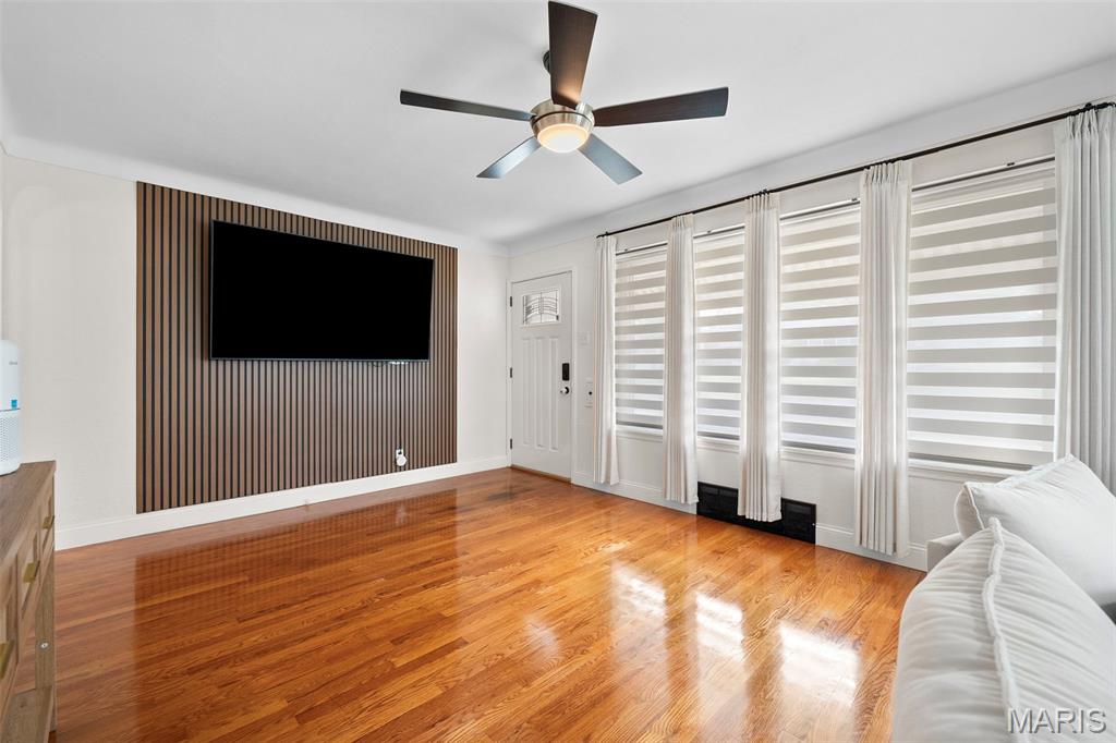 4719 Heege Road St. Louis, MO 63123 - Photo 3 of 30 Gallery Image 3
