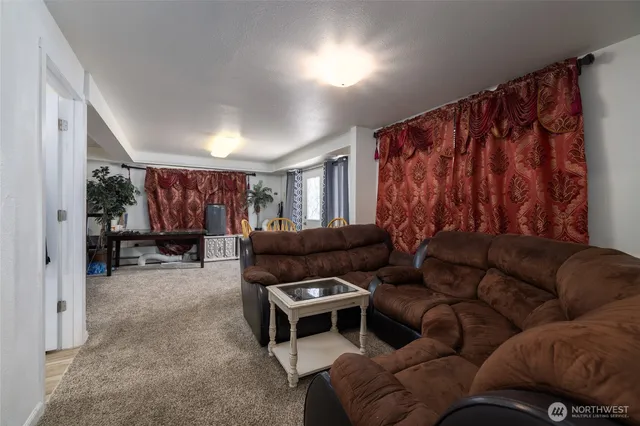 $660,000 | 2809 East Sunset Drive, Bellingham, WA 98226