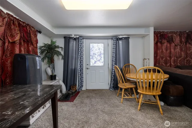 $660,000 | 2809 East Sunset Drive, Bellingham, WA 98226