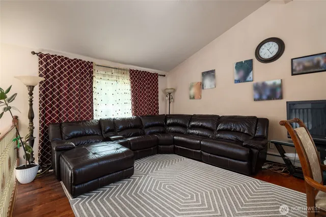 $660,000 | 2809 East Sunset Drive, Bellingham, WA 98226