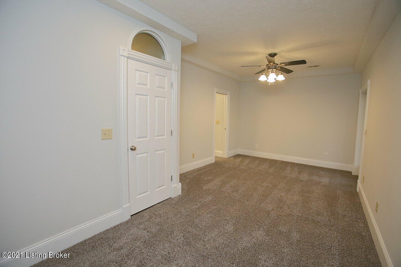 3785 Doe Run Road Elizabethtown, KY 42701 - Photo 19 of 49 Primary Bedroom