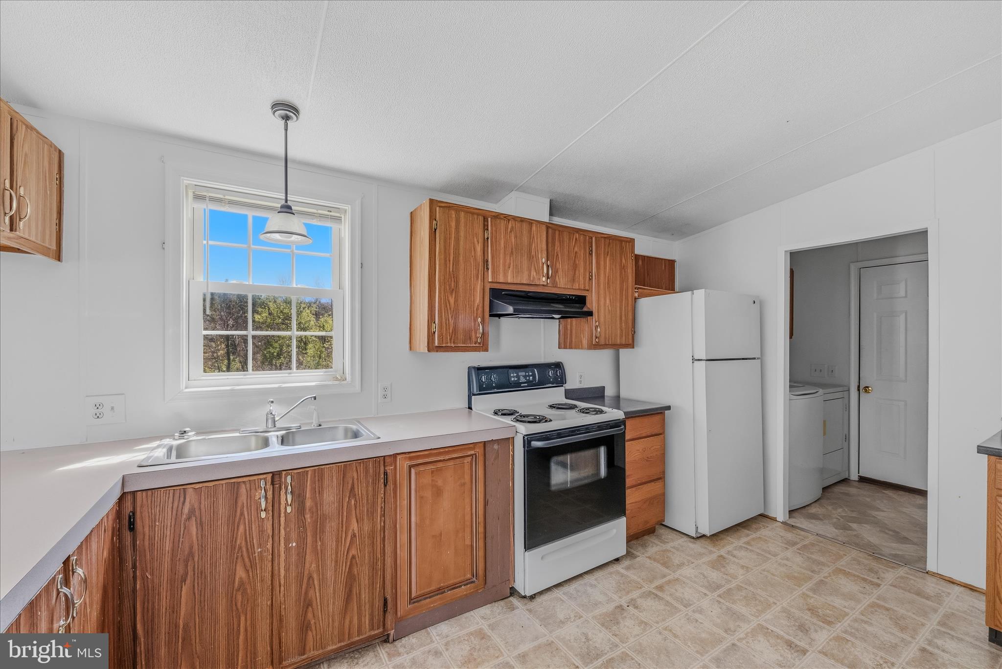 1420 Eppinger Road Berkeley Springs, WV 25411 - Photo 14 of 47 Kitchen