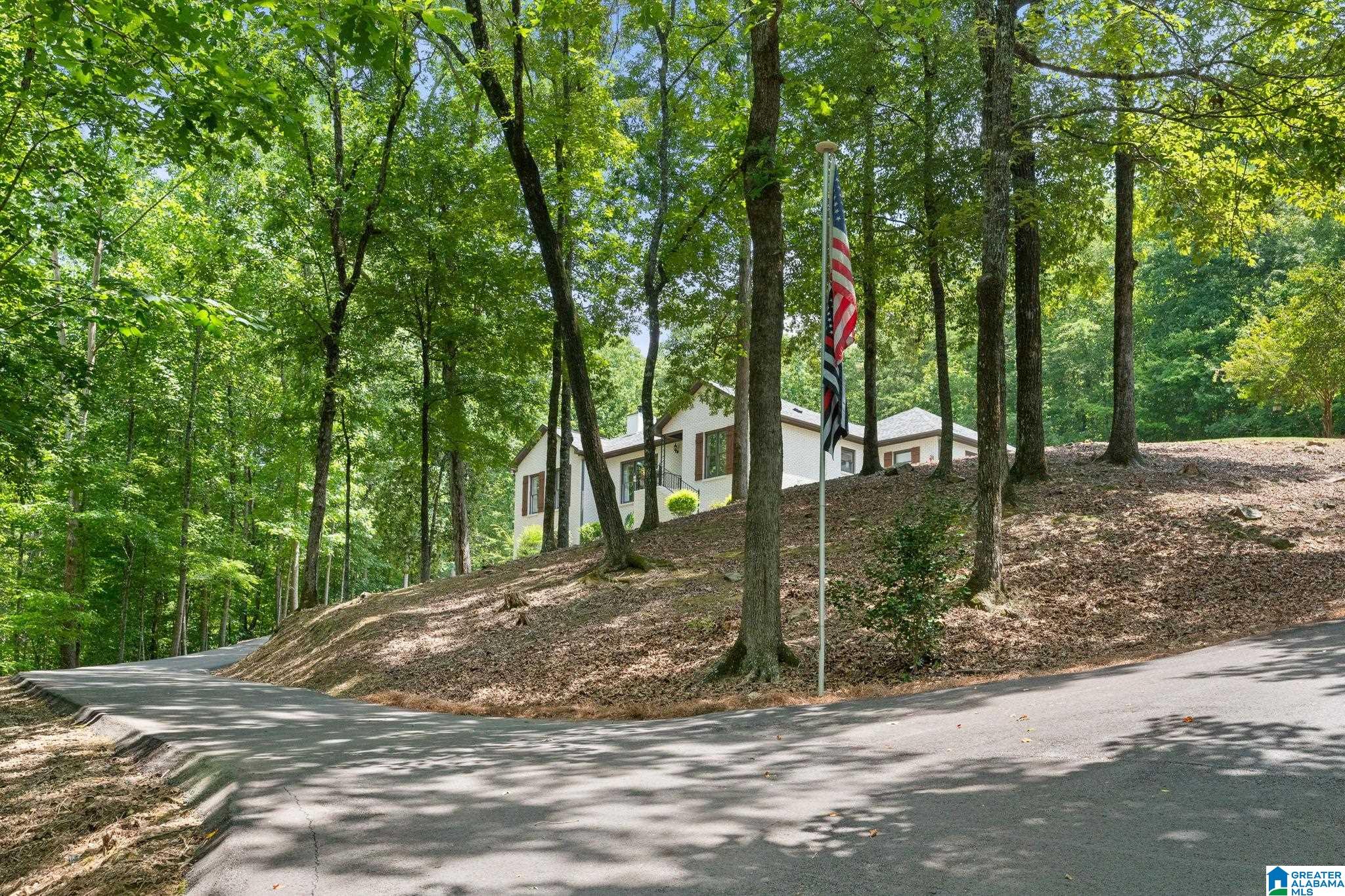220 Weatherly Way Pelham, AL 35124 - Photo 1 of 67