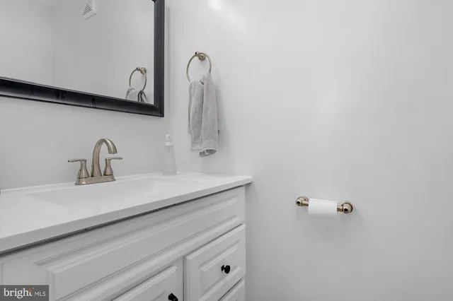 a close view of sink and tap