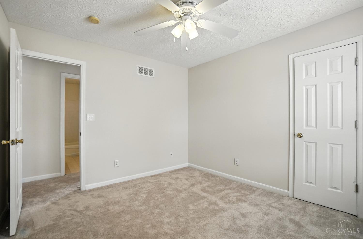 2139 Castle Pines Court Hamilton, OH 45013 - Photo 19 of 41