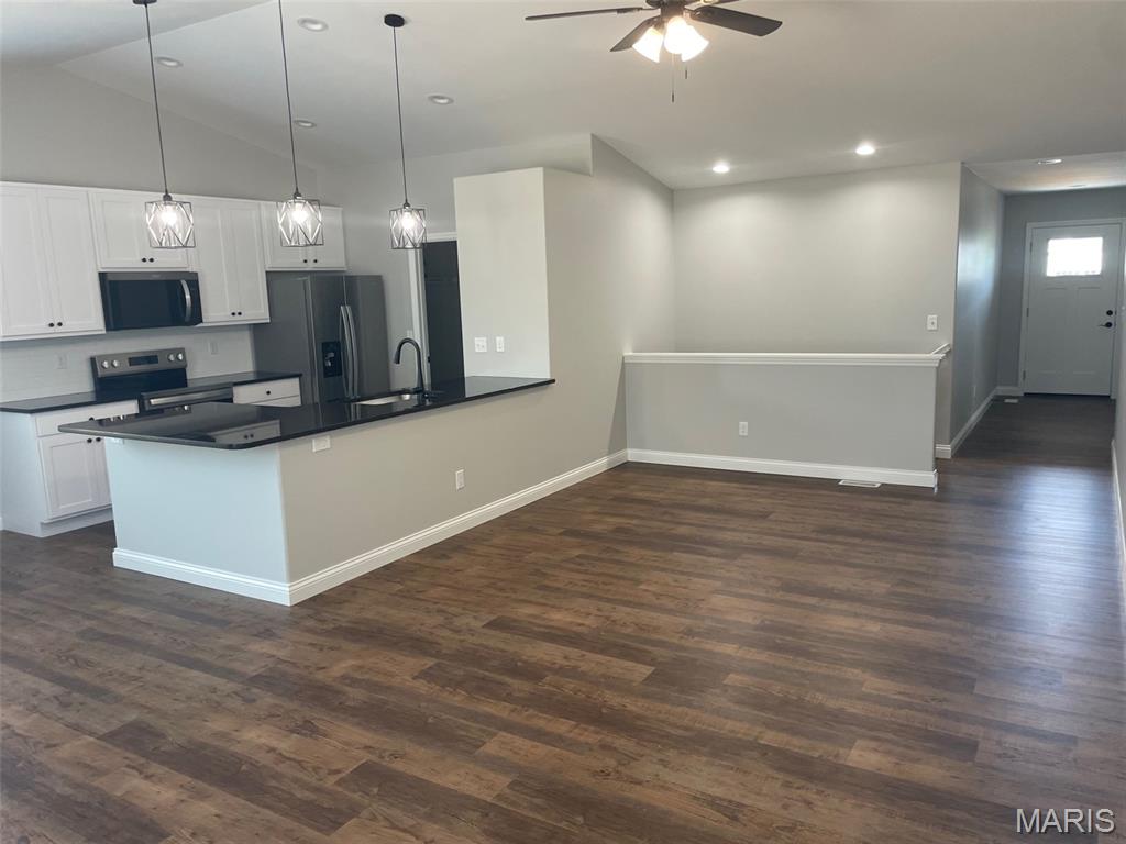 28557 Shallow Water Road Warrenton, MO 63383 - Photo 5 of 15