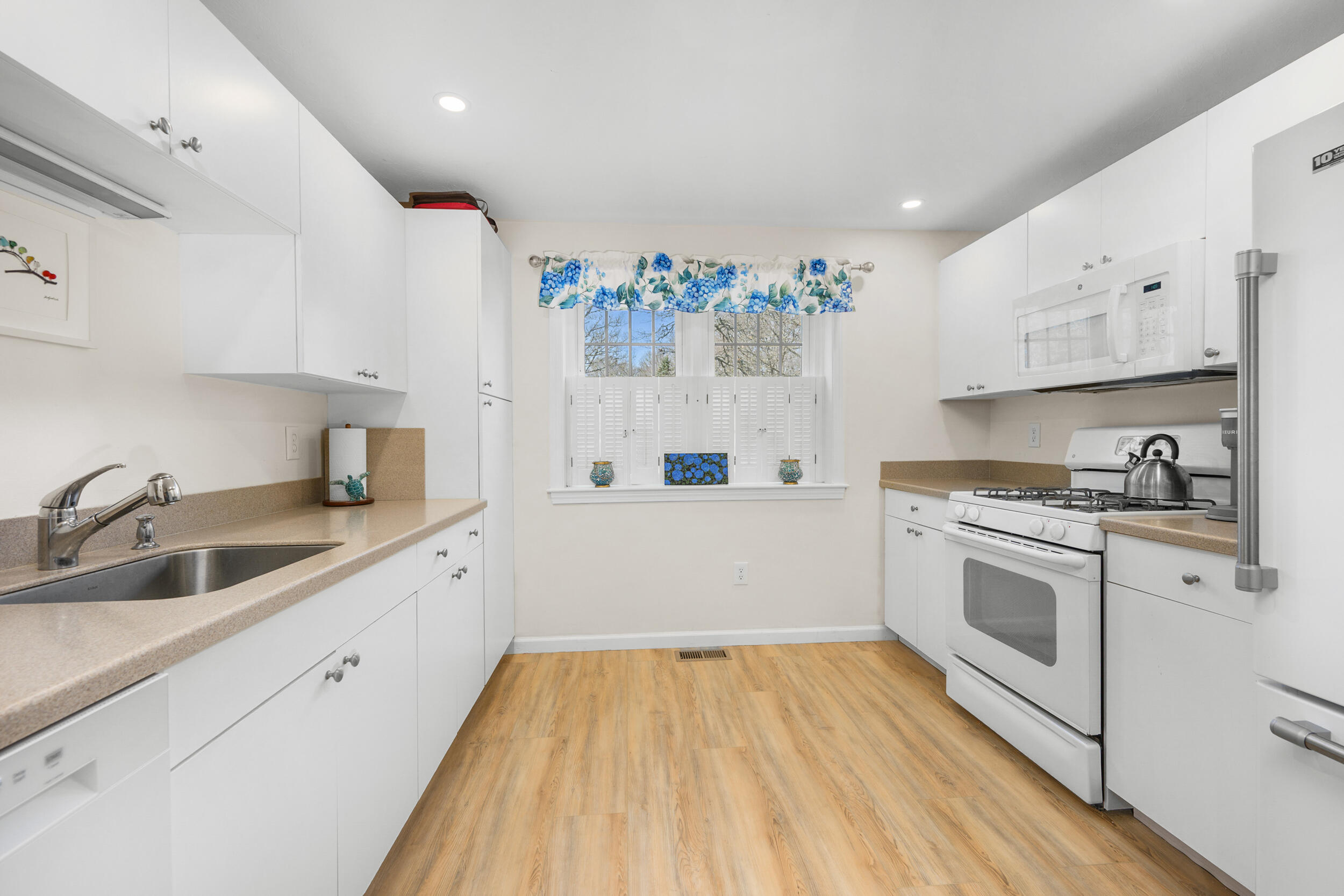 35 Santuit Pond Road, Unit 4C Mashpee, MA 02649 - Photo 20 of 32 16_dsc_0520