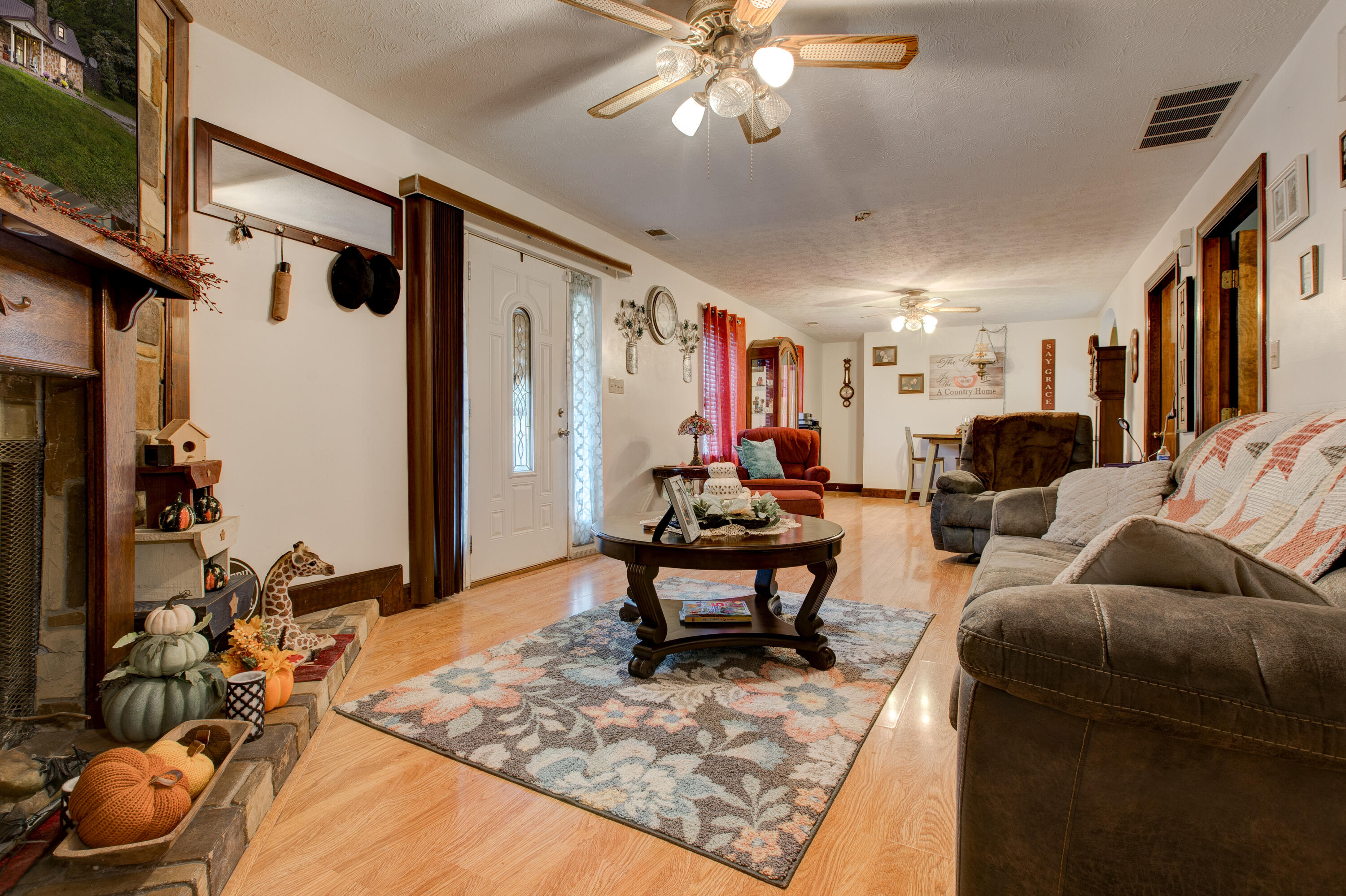 1070 Reffitt Road Jeffersonville, KY 40337 - Photo 17 of 28 DM3A6984_5_6-Edit