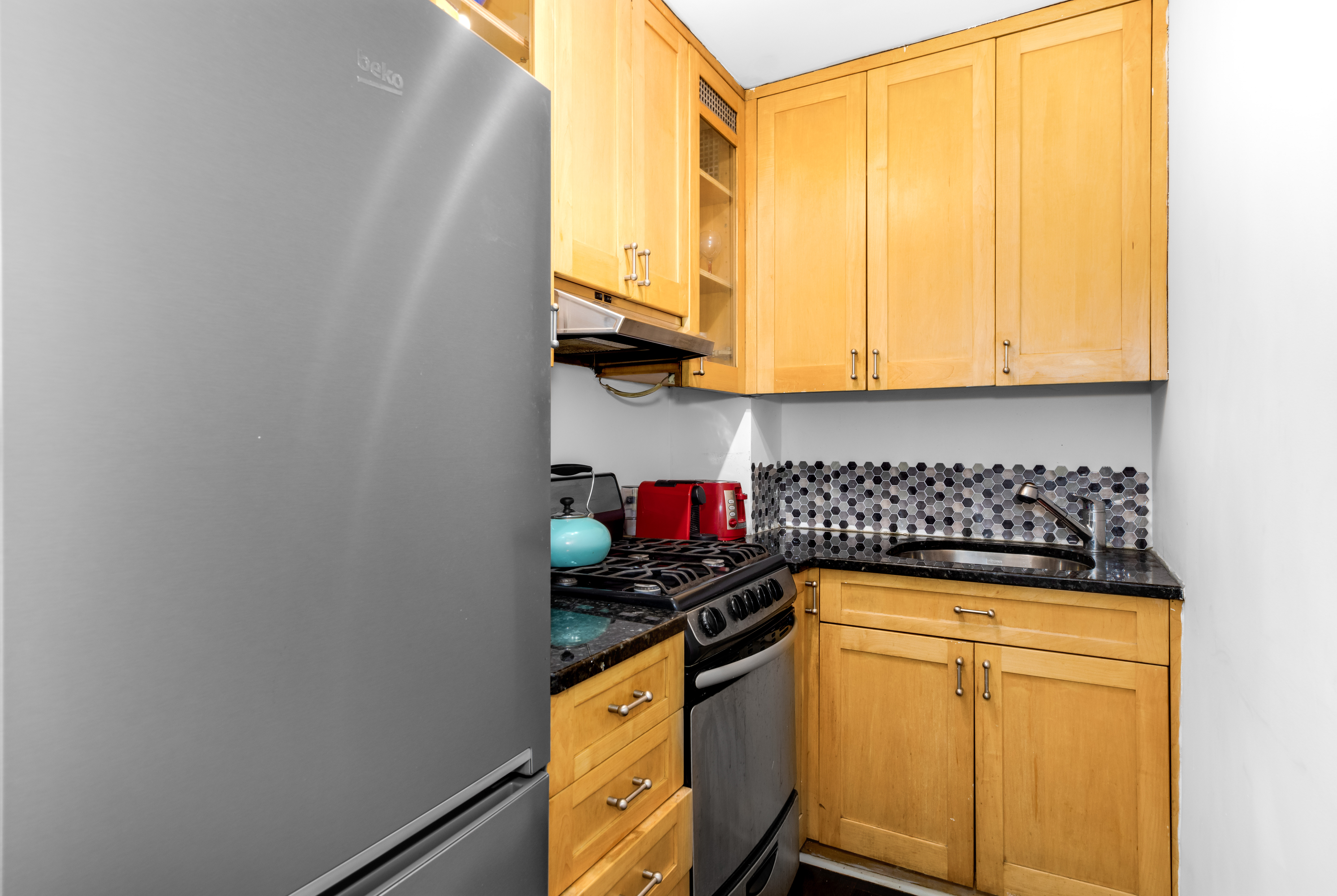 446 East 86th Street, Unit 6E Manhattan, NY 10028 - Photo 3 of 6