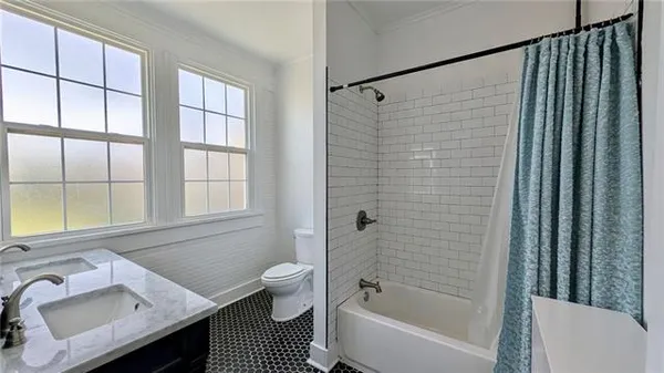 $1,600 | 457 Sala Avenue, Westwego, LA 70094