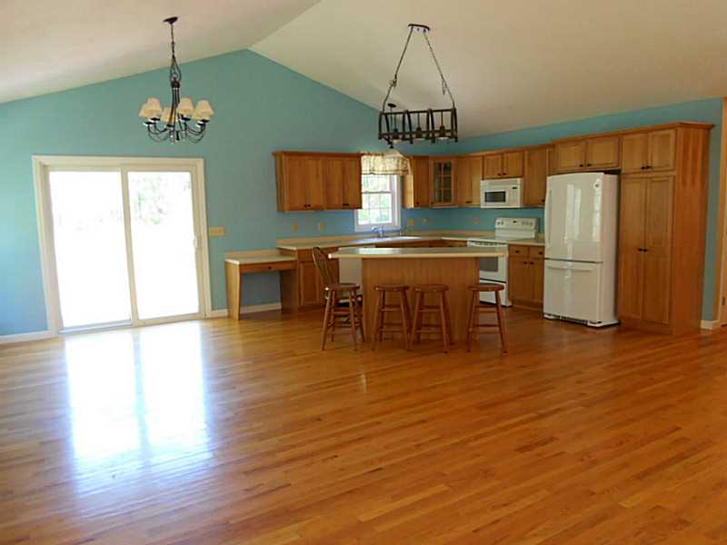 762 Chopmist Hill Road Glocester, RI 02857 - Photo 8 of 24 Kitchen.