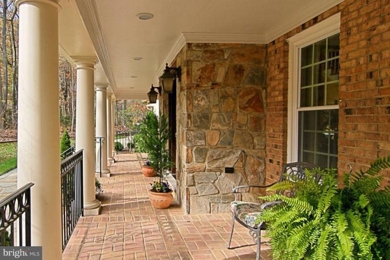 12000 Aintree Lane Reston, VA 20191 - Photo 11 of 30 Front Porch