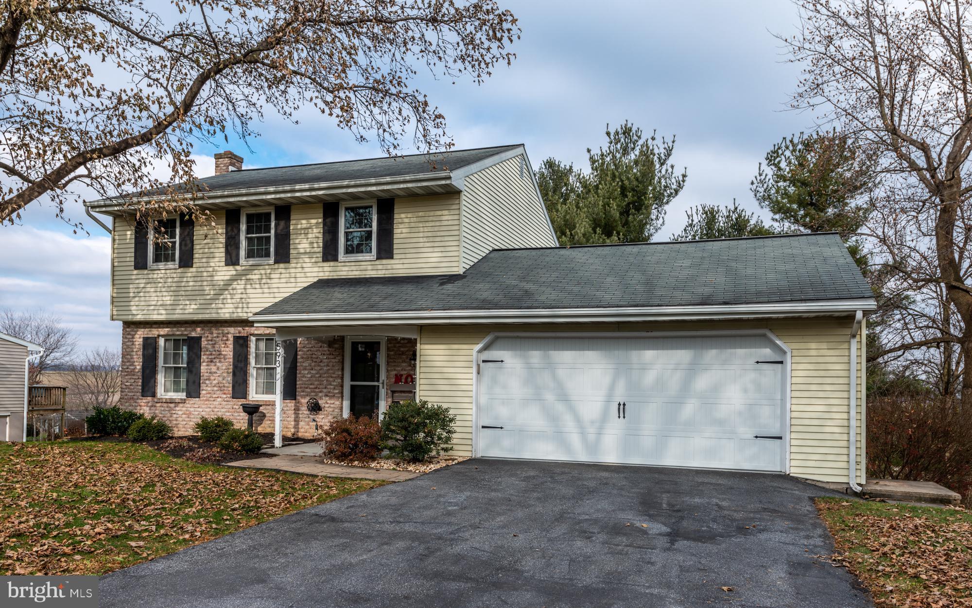 593 Hi View Drive Lititz, PA 17543 - Photo 2 of 31 V2