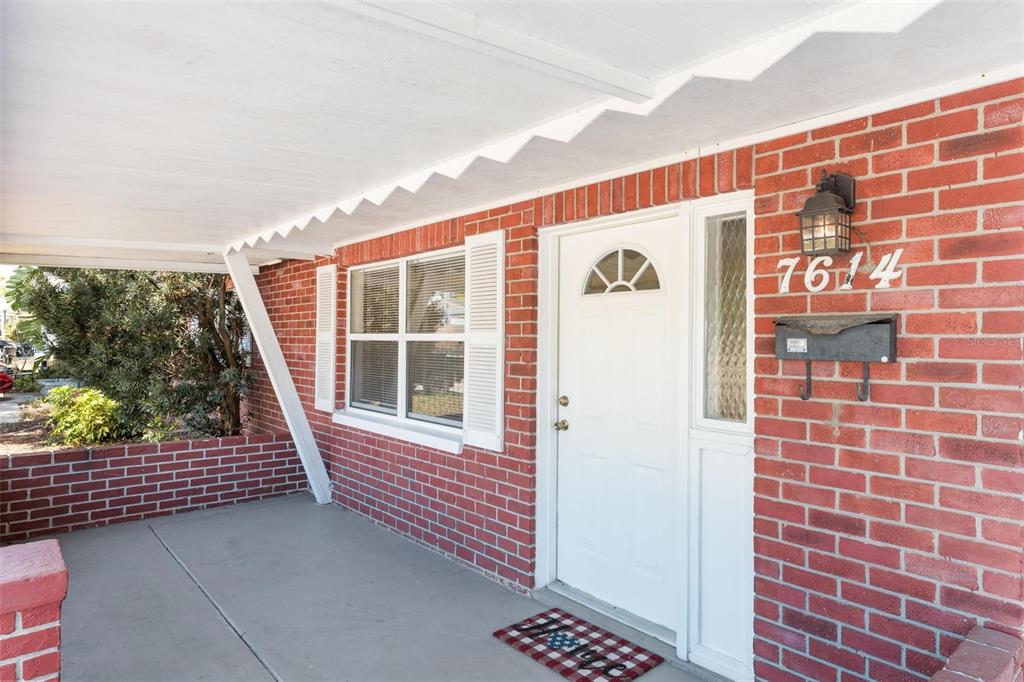 7614 Coventry Drive Port Richey, FL 34668 - Photo 2 of 28 Gallery Image 2