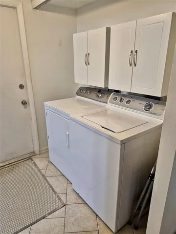 $1,700 | 560 Southeast 2nd Avenue, Unit H2, Deerfield Beach, FL 33441