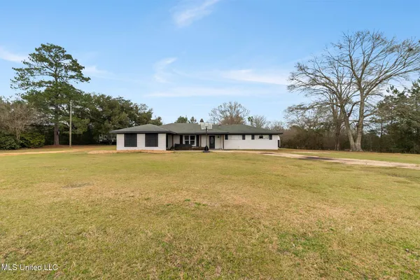 $275,000 | 119 Hillsdale Gumpond Road, Lumberton, MS 39455