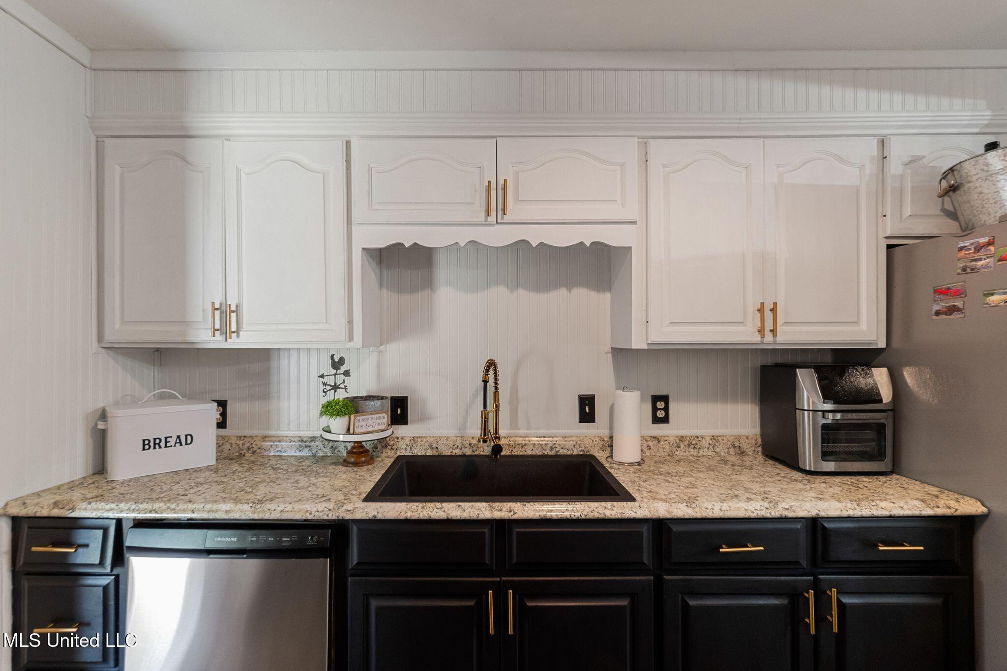 119 Hillsdale Gumpond Road Lumberton, MS 39455 - Photo 13 of 34 119_Hillsdale_Gumpond_Rd-16