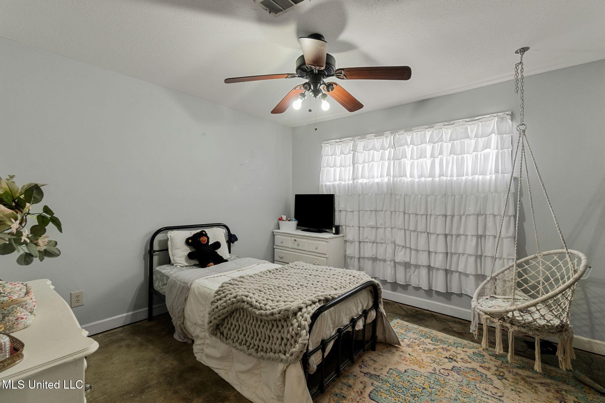 119 Hillsdale Gumpond Road Lumberton, MS 39455 - Photo 22 of 34 119_Hillsdale_Gumpond_Rd-27