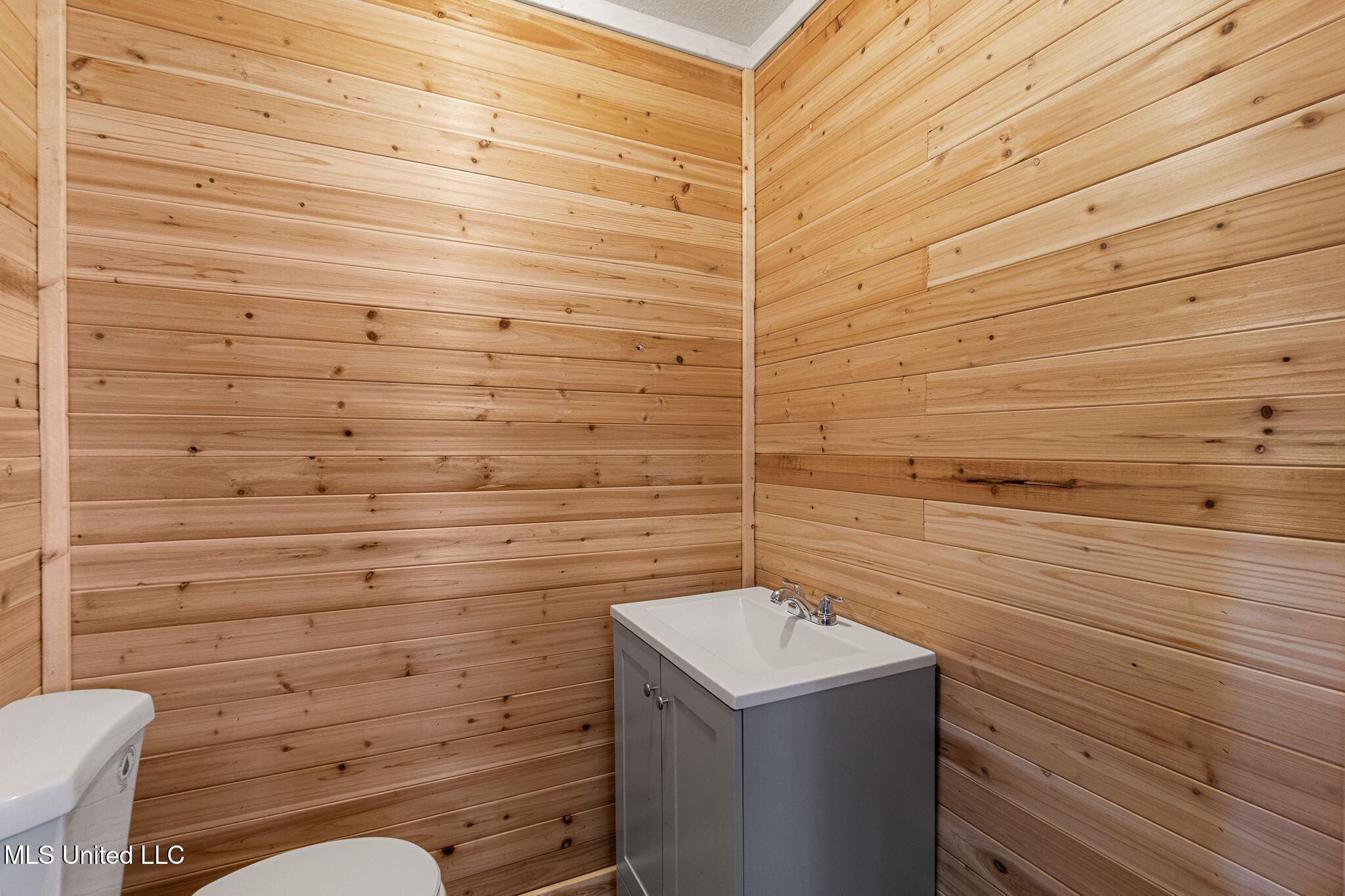 119 Hillsdale Gumpond Road Lumberton, MS 39455 - Photo 26 of 34 119_Hillsdale_Gumpond_Rd-32