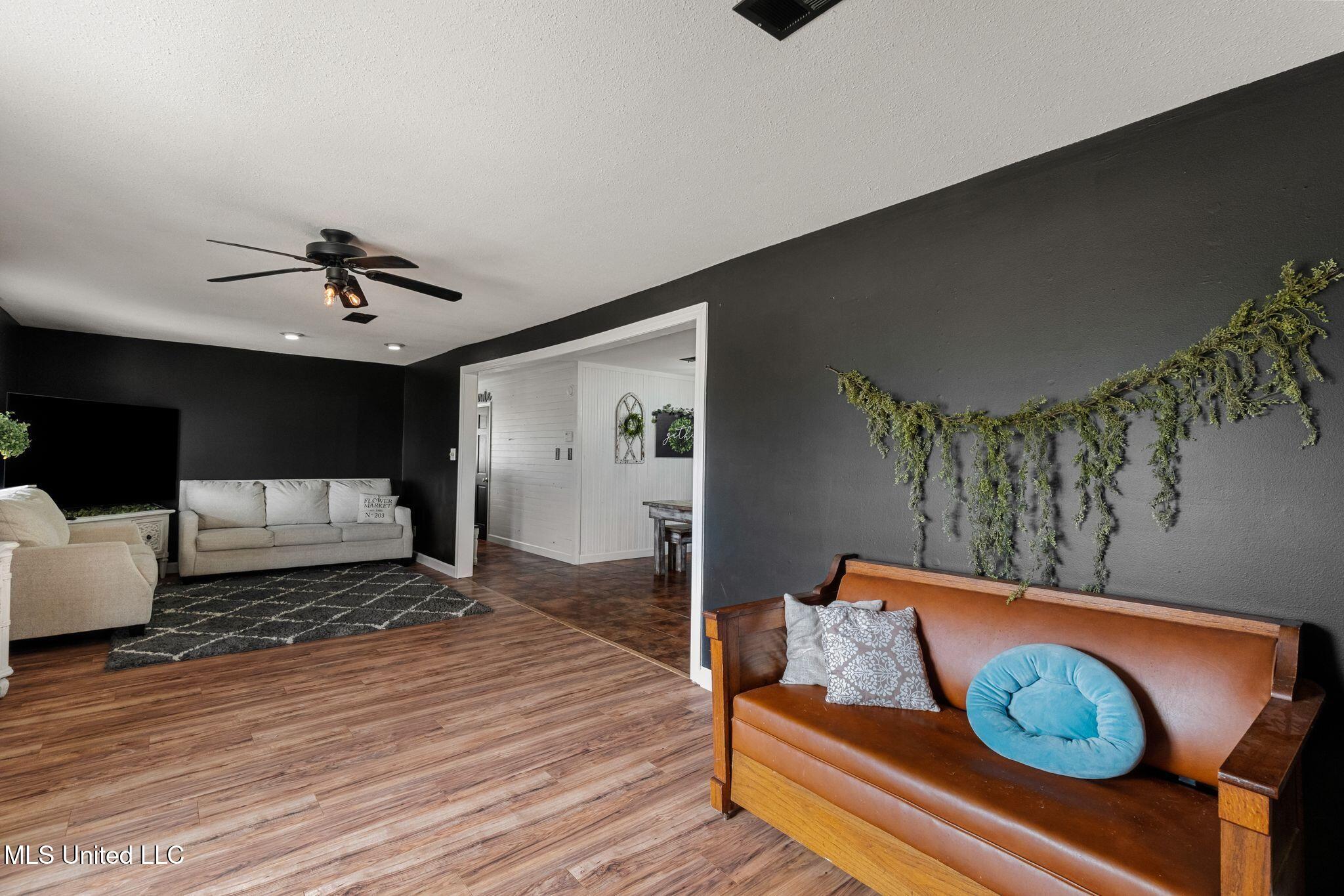 119 Hillsdale Gumpond Road Lumberton, MS 39455 - Photo 7 of 34 119_Hillsdale_Gumpond_Rd-10