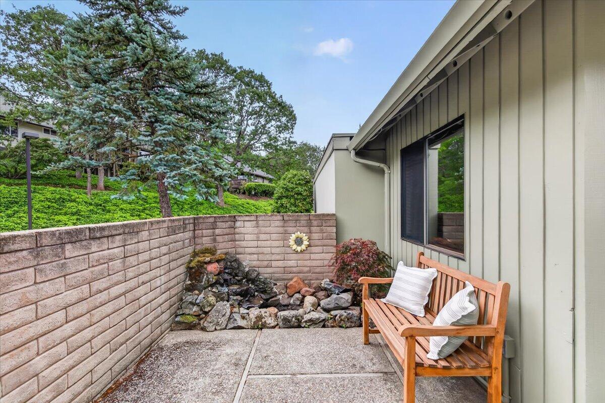 2647 Freedom Way Medford, OR 97504 - Photo 4 of 38 a view of outdoor space yard and patio