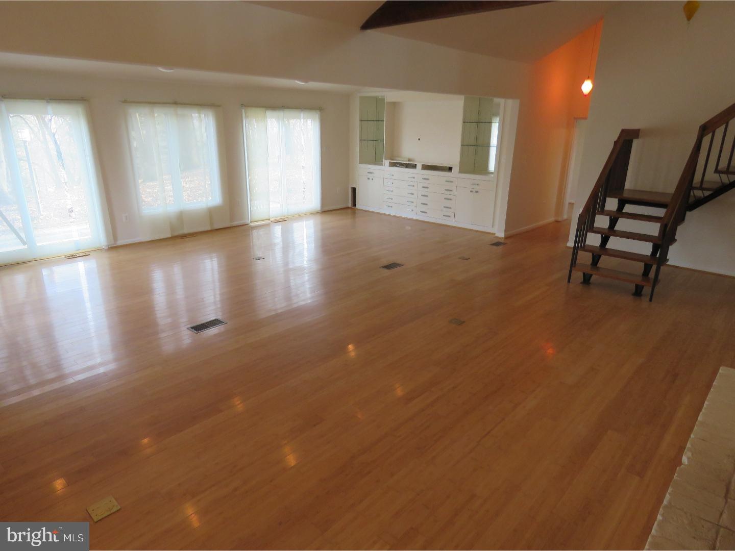 5855 Private Road Doylestown, PA 18902 - Photo 6 of 24 Gallery Image 6