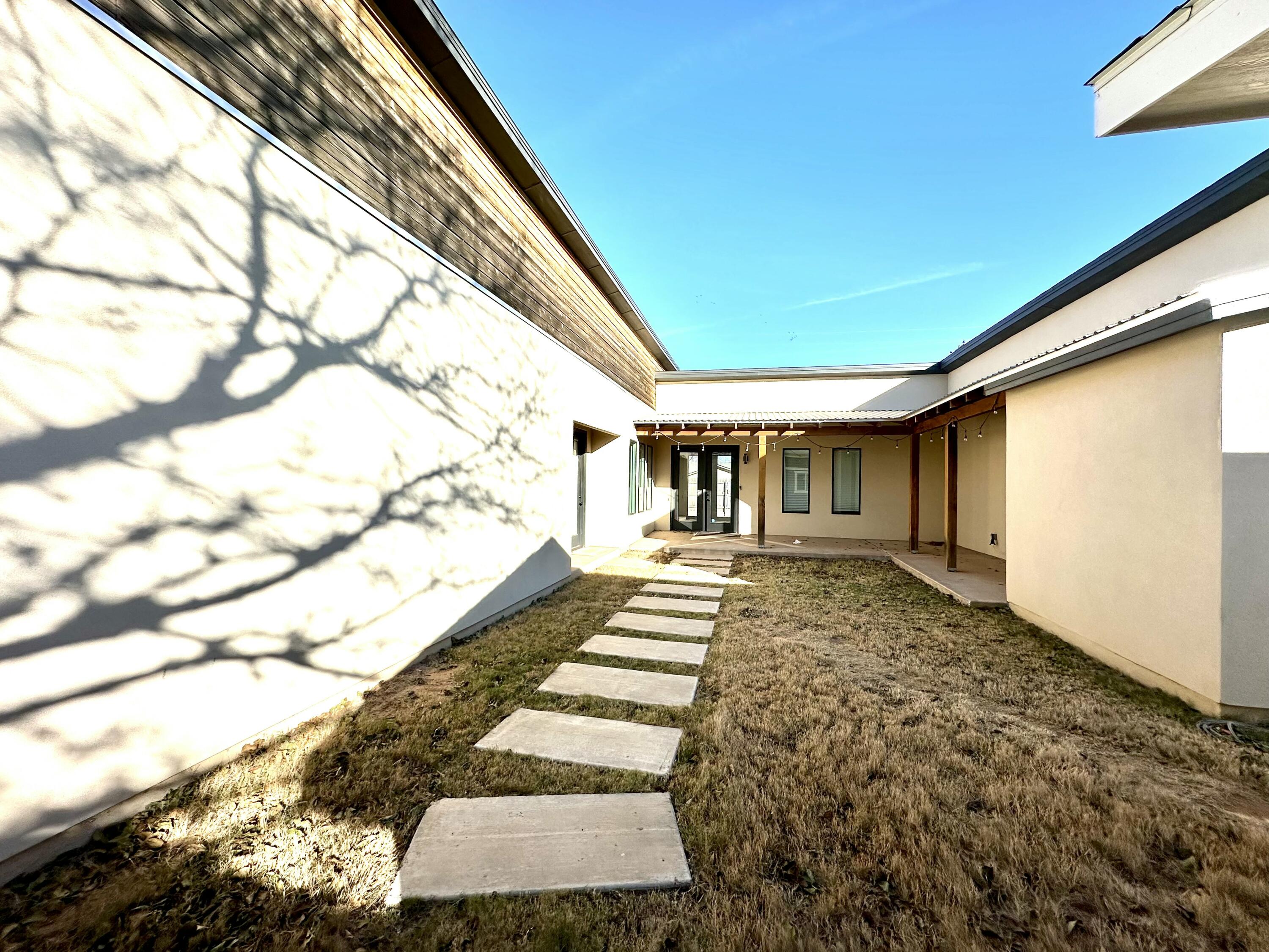 4816 7th Street Lubbock, TX 79416 - Photo 3 of 10