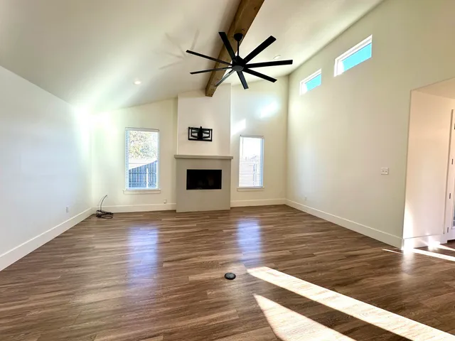 $2,325 | 4816 7th Street, Lubbock, TX 79416