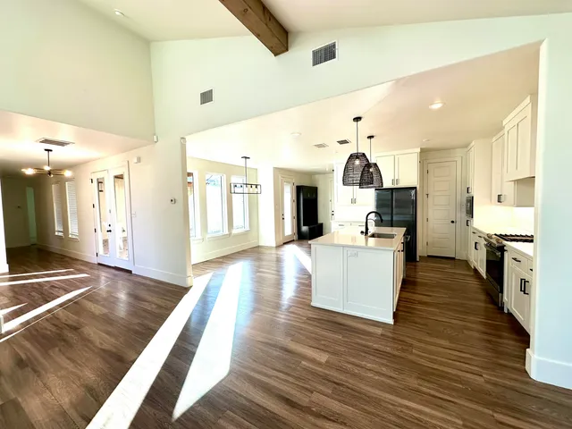 $2,325 | 4816 7th Street, Lubbock, TX 79416