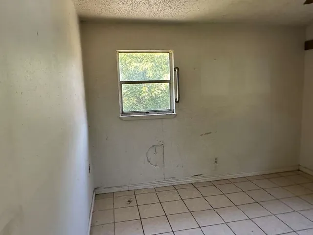 $224,999 | 20394 Lakeshore Drive, Flint, TX 75762