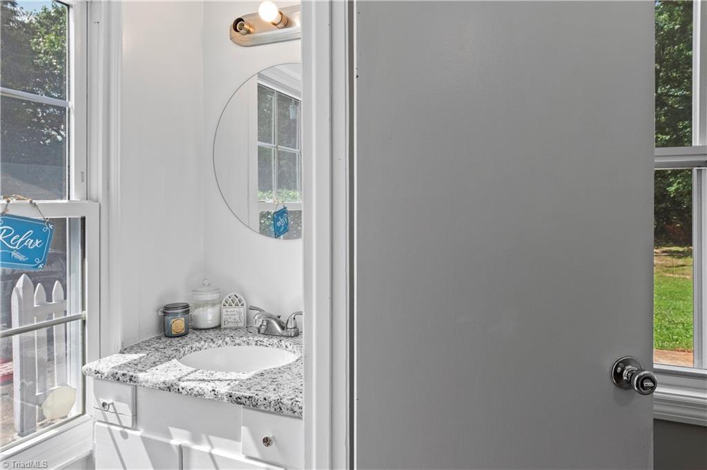 7090 Reynolda Road Pfafftown, NC 27040 - Photo 20 of 35 Gallery Image 20
