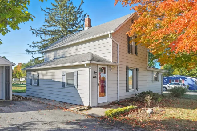 $194,900 | 218 Clingerman Avenue, Churubusco, IN 46723