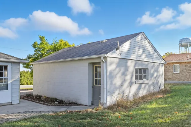 $194,900 | 218 Clingerman Avenue, Churubusco, IN 46723