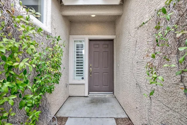 $2,550 | 10350 Queens Church Avenue, Las Vegas, NV 89135