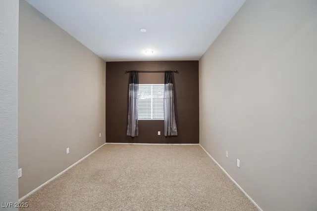 $2,550 | 10350 Queens Church Avenue, Las Vegas, NV 89135