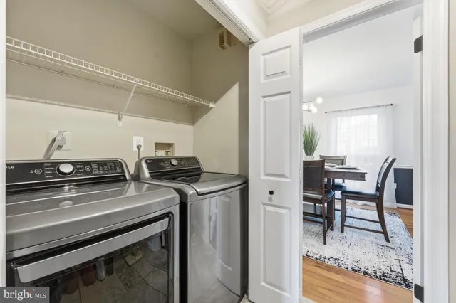 $930,000 | 44202 Bristow Circle, Ashburn, VA 20147