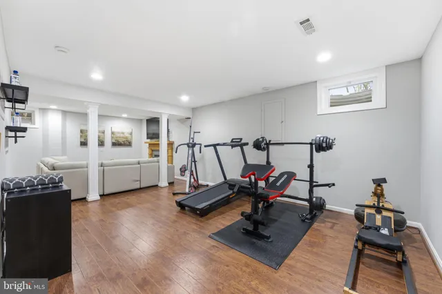 $930,000 | 44202 Bristow Circle, Ashburn, VA 20147