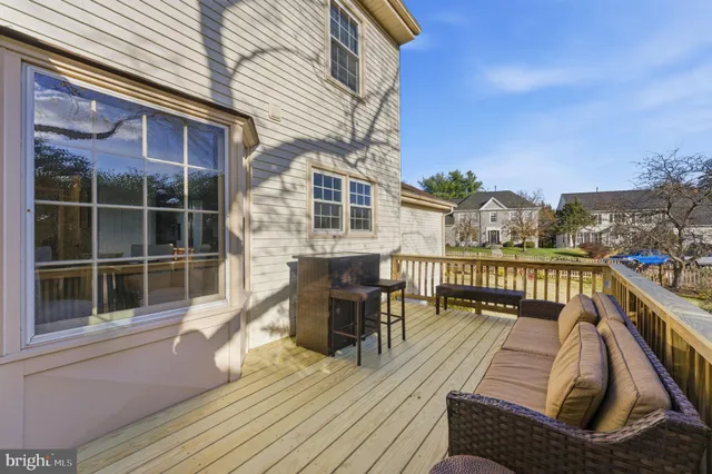 $930,000 | 44202 Bristow Circle, Ashburn, VA 20147