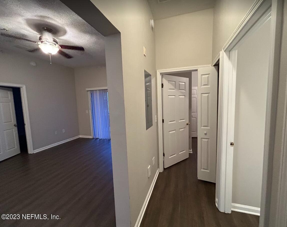 7920 Merrill Road, Unit 2207 Jacksonville, FL 32277 - Photo 11 of 21 hallway