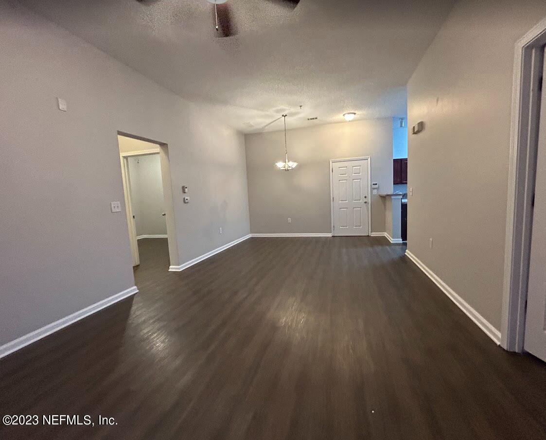 7920 Merrill Road, Unit 2207 Jacksonville, FL 32277 - Photo 10 of 21 view to dining