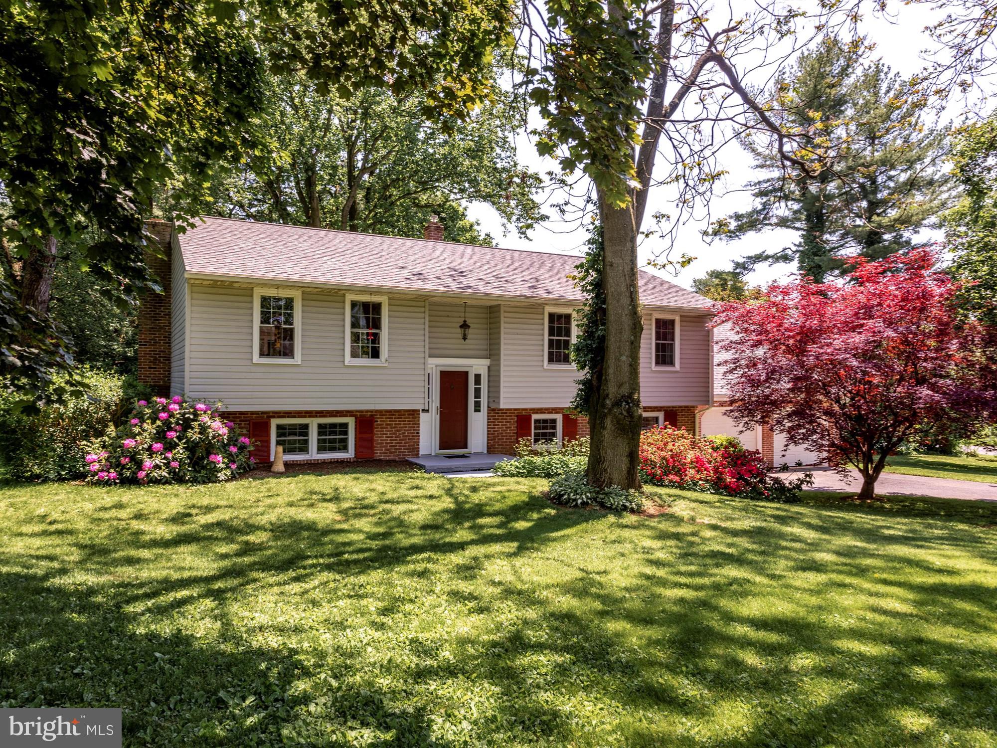2727 Brookfield Road Lancaster, PA 17601 - Photo 3 of 28 Main View #3
