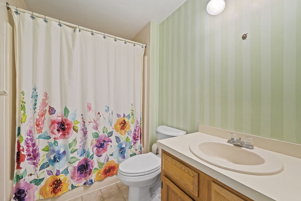 45 Tilden Lane Hanover, MA 02339 - Photo 22 of 34