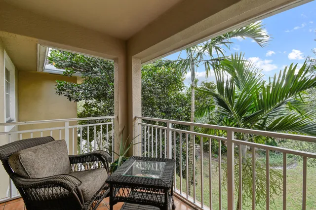 $2,600 | 6450 Emerald Dunes Drive, Unit 304, West Palm Beach, FL 33411