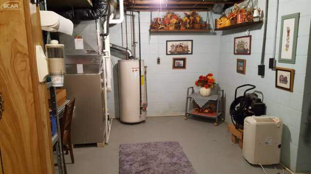 6211 Lucas Road Flint, MI 48506 - Photo 21 of 37 21205719-20.JPG